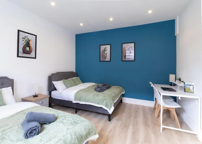 Open Mind Property - 2 Beds & Free Parking