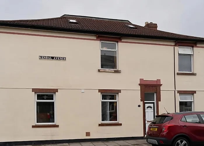 Open Mind Property - 2 Beds & Free Parking