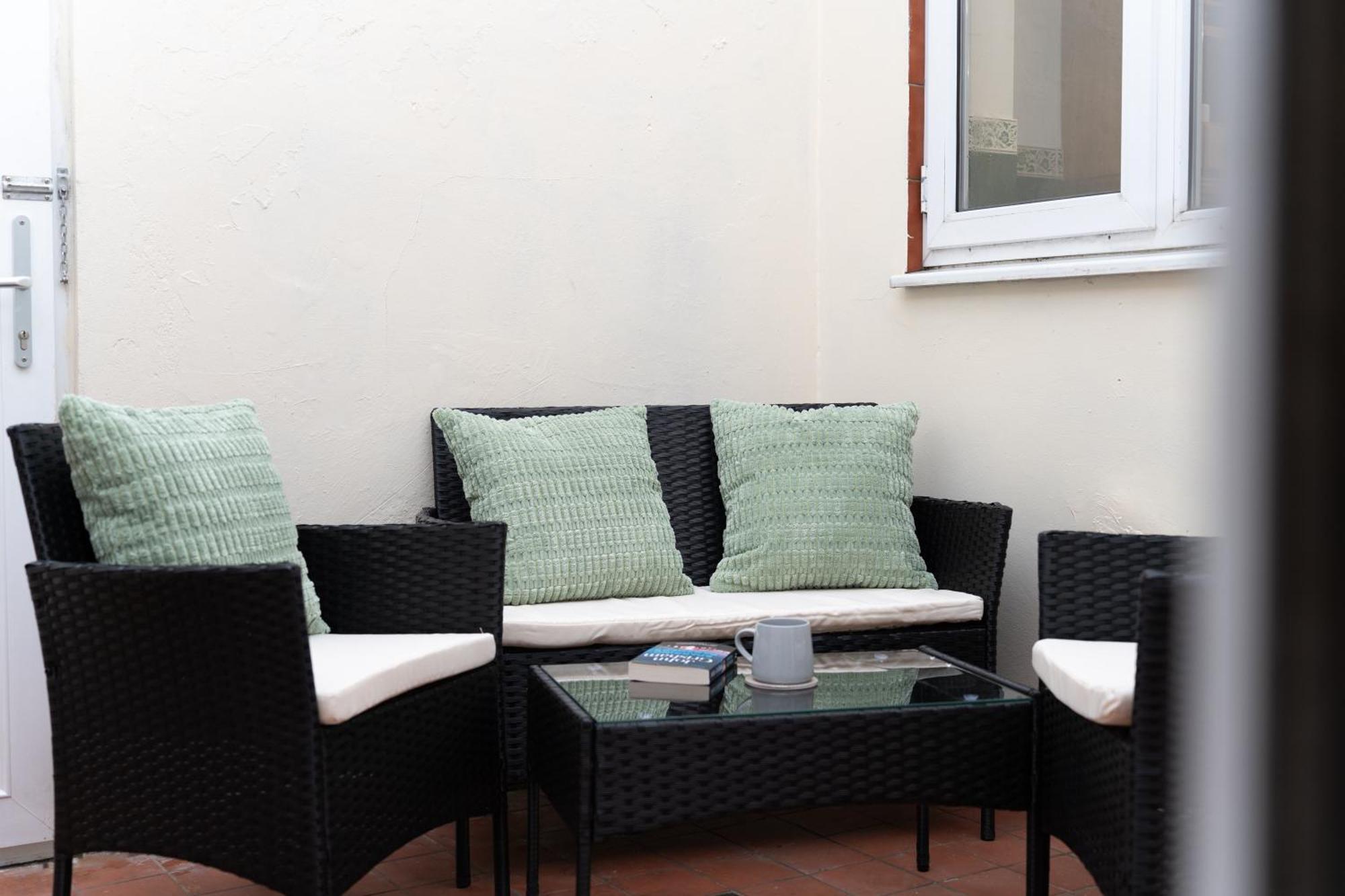 Open Mind - 2 Beds & Free Parking *
