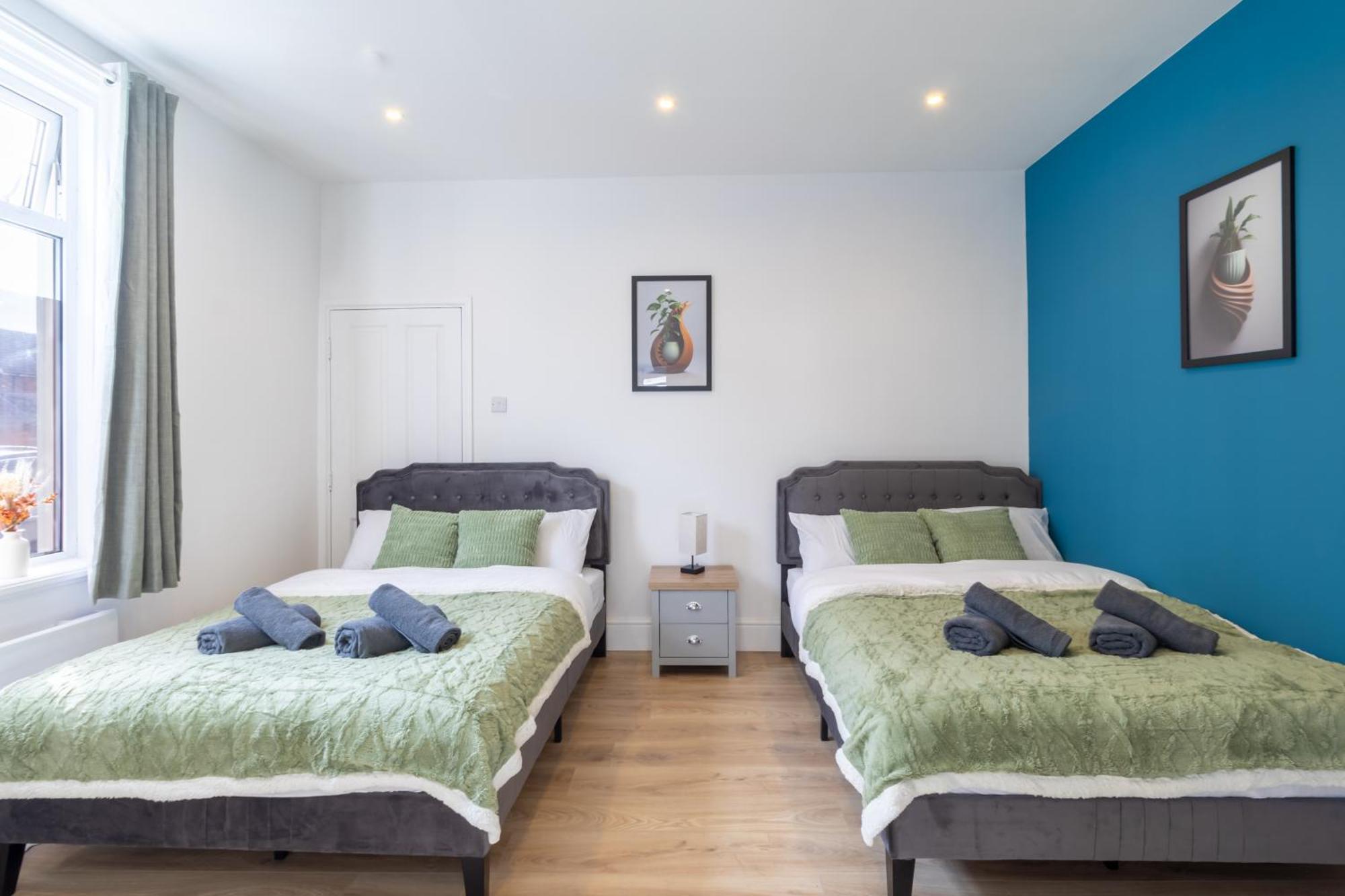 Open Mind - 2 Beds & Free Parking Апартаменты Кошем